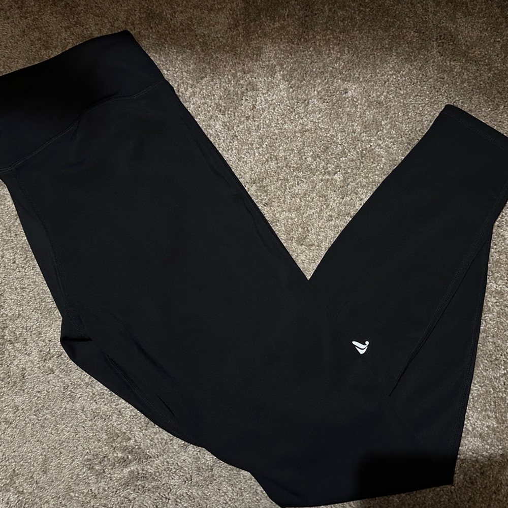 NWT Motion 365+ Fabletics Leggings size Large